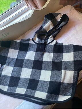 Zara Black & Cream Buffalo Check Hooded Poncho